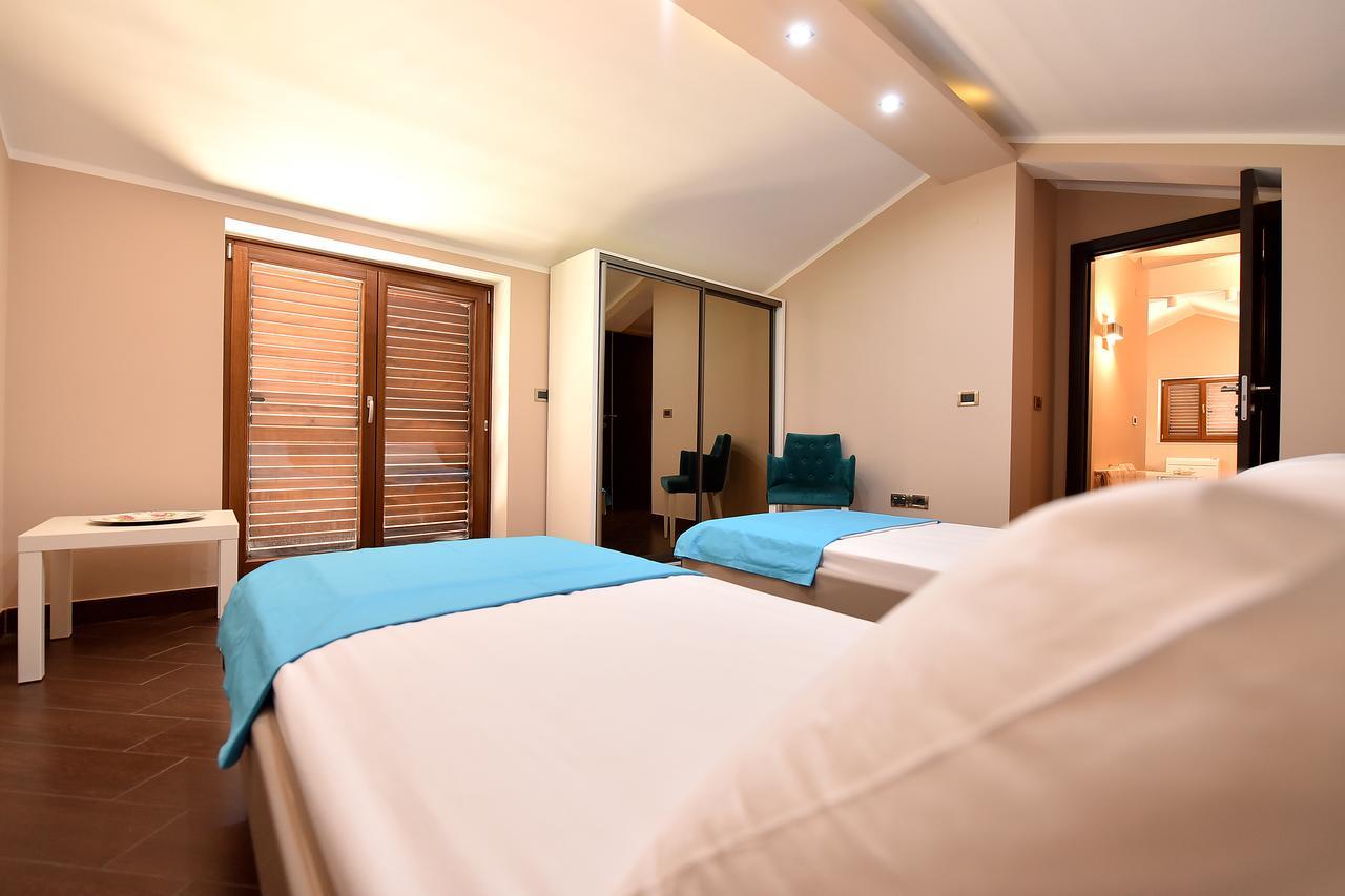 Maniva Penthouse By The Sea Apartment Kotor Ngoại thất bức ảnh