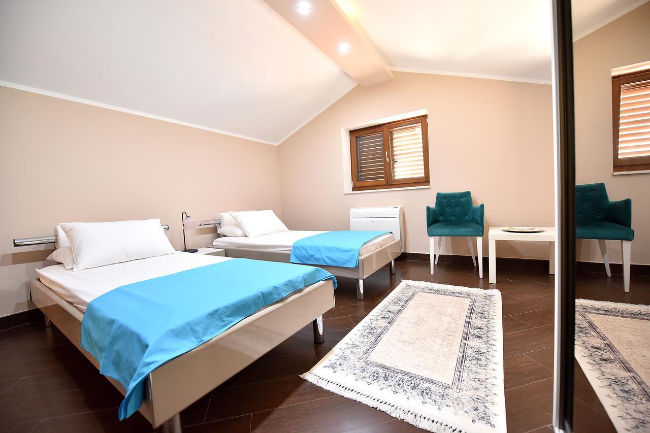 Maniva Penthouse By The Sea Apartment Kotor Ngoại thất bức ảnh