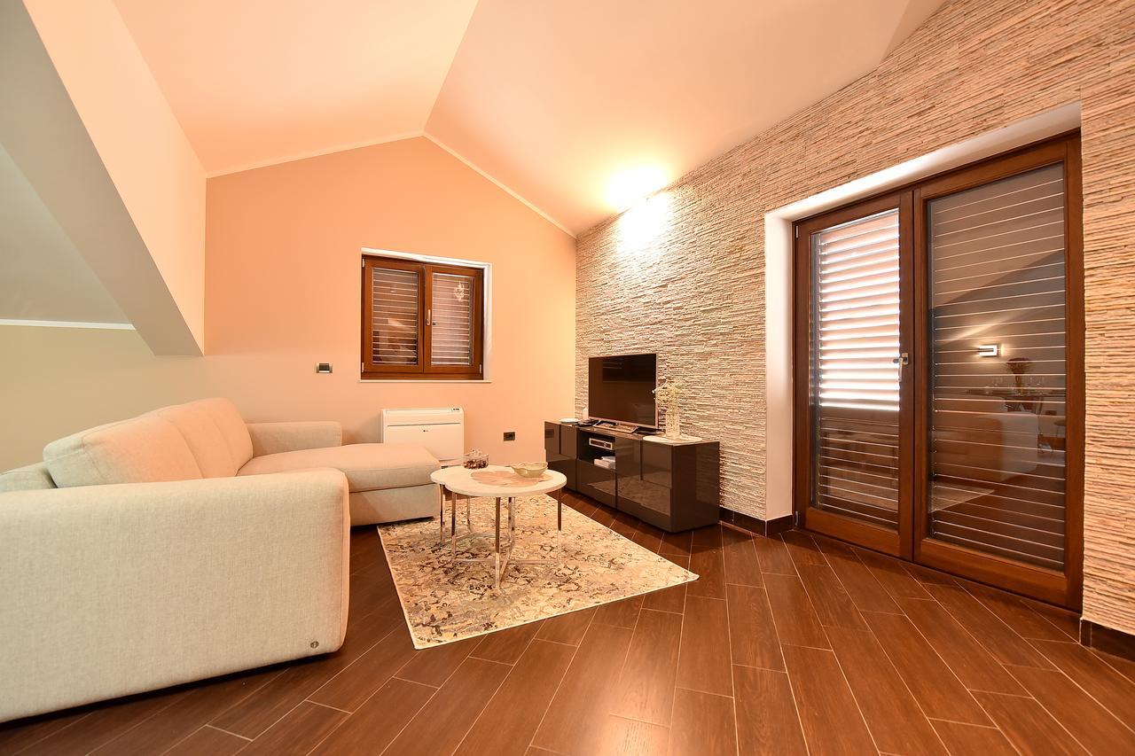 Maniva Penthouse By The Sea Apartment Kotor Ngoại thất bức ảnh