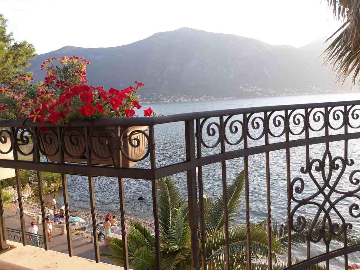 Maniva Penthouse By The Sea Apartment Kotor Ngoại thất bức ảnh